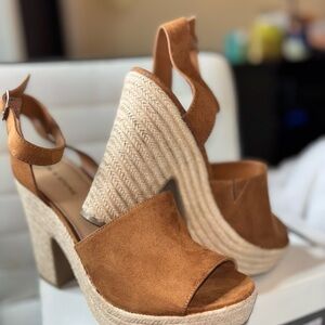 Elegant Brown Espadrille Wedge Sandals